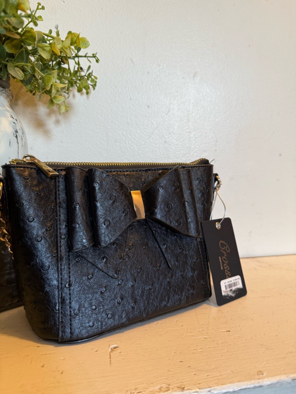 Women's Black Bow Accent Crossbody Bag NWT